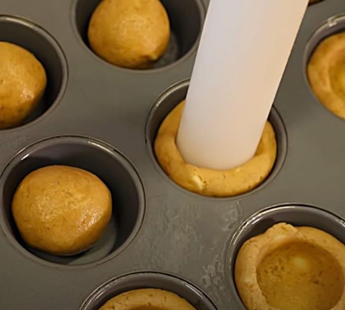 Biscoff cookie cups with cheesecake filling