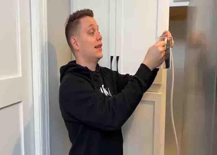 Running vinegar through the pipeline of your water dispenser