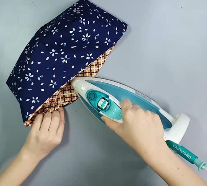Easy Reversible Fabric Tissue Box Cover Sewing Tutorial