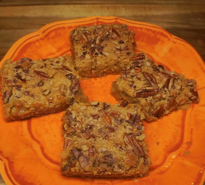 How to Make Pumpkin Crunch Dump Cake