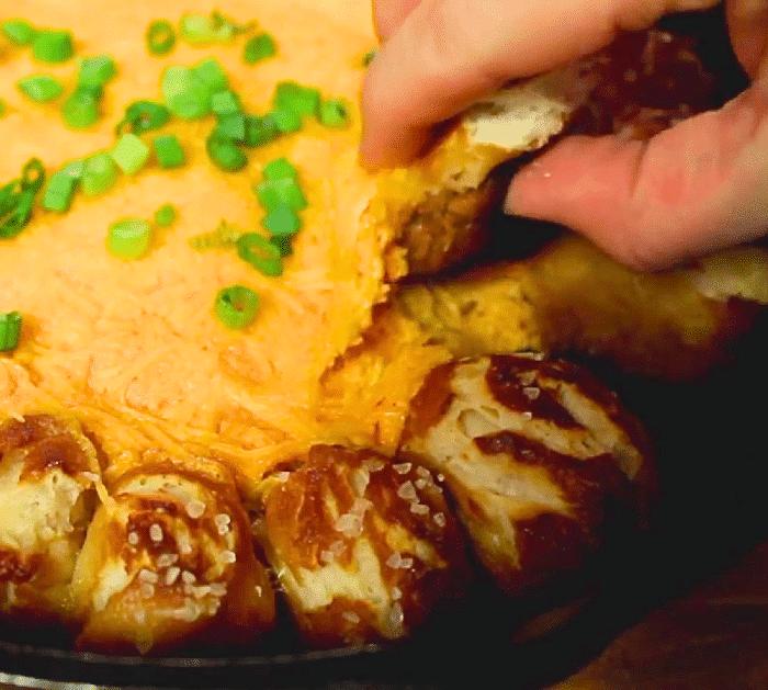 How to Make Spicy Cheese Pretzel Skillet