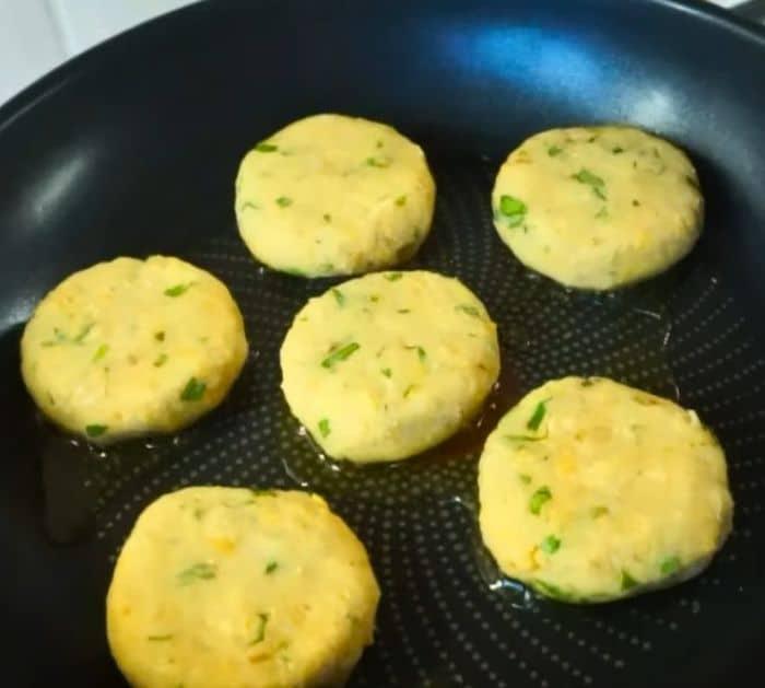 Healthy and Inexpensive Chickpea Patties Recipe Instructions