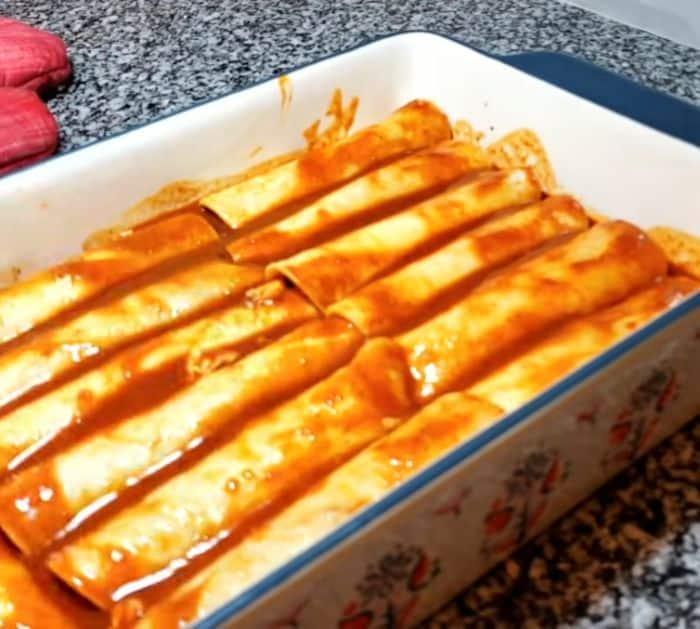 Cheesy Saucy Chicken Enchiladas Ingredients