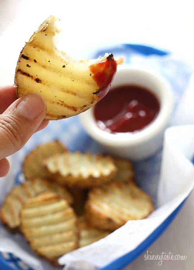 Labor Day Party Food Ideas - Grilled Crinkle Cut Potato Wedges - DIY Projects & Crafts by Sueeye at