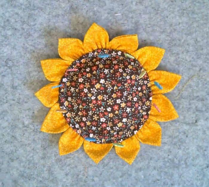 How to Make a Sunflower Pin Cushion