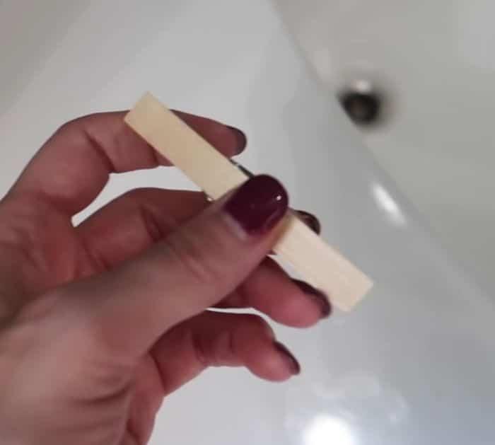 How to Make Your Shower Smell Good