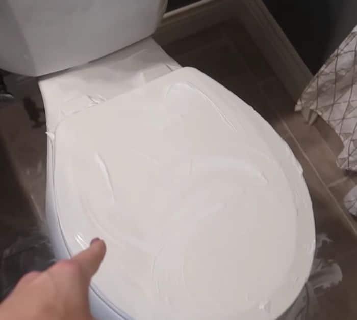 Easy Bathroom Cleaning Tips and Hacks
