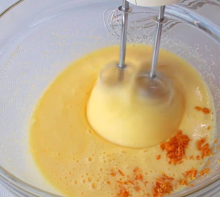Moist and Soft Carrot Cake Recipe Instructions