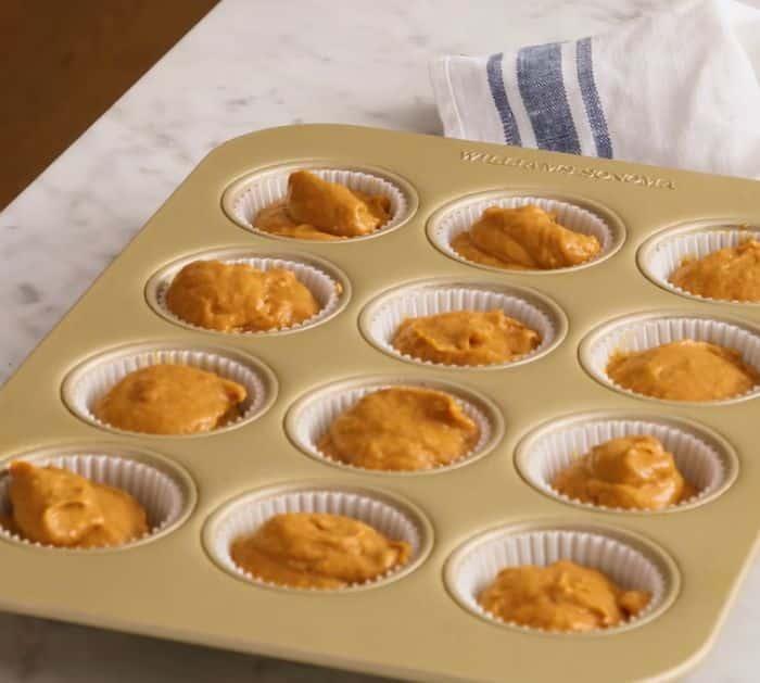 Soft and Fluffy Pumpkin Muffins Recipe Instructions
