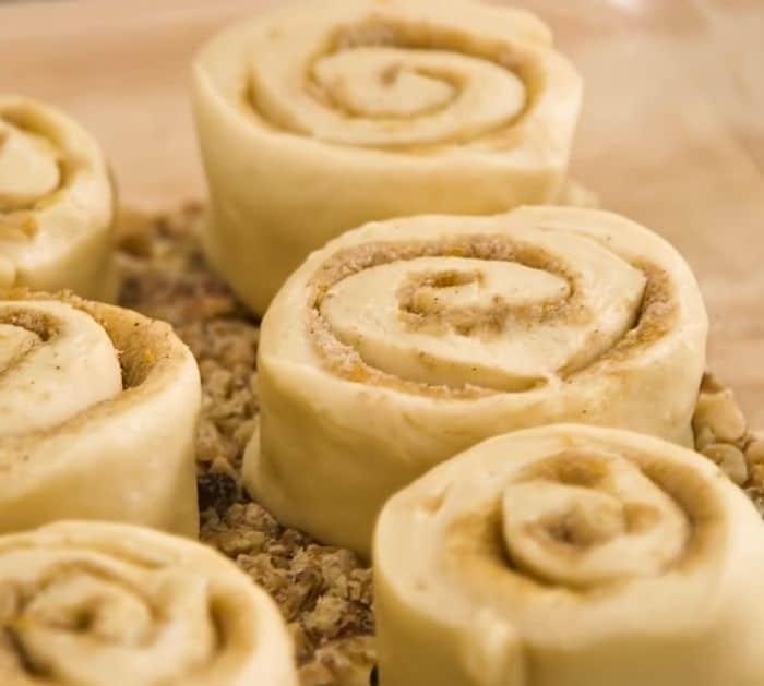 Walnut Maple Sticky Buns Instructions