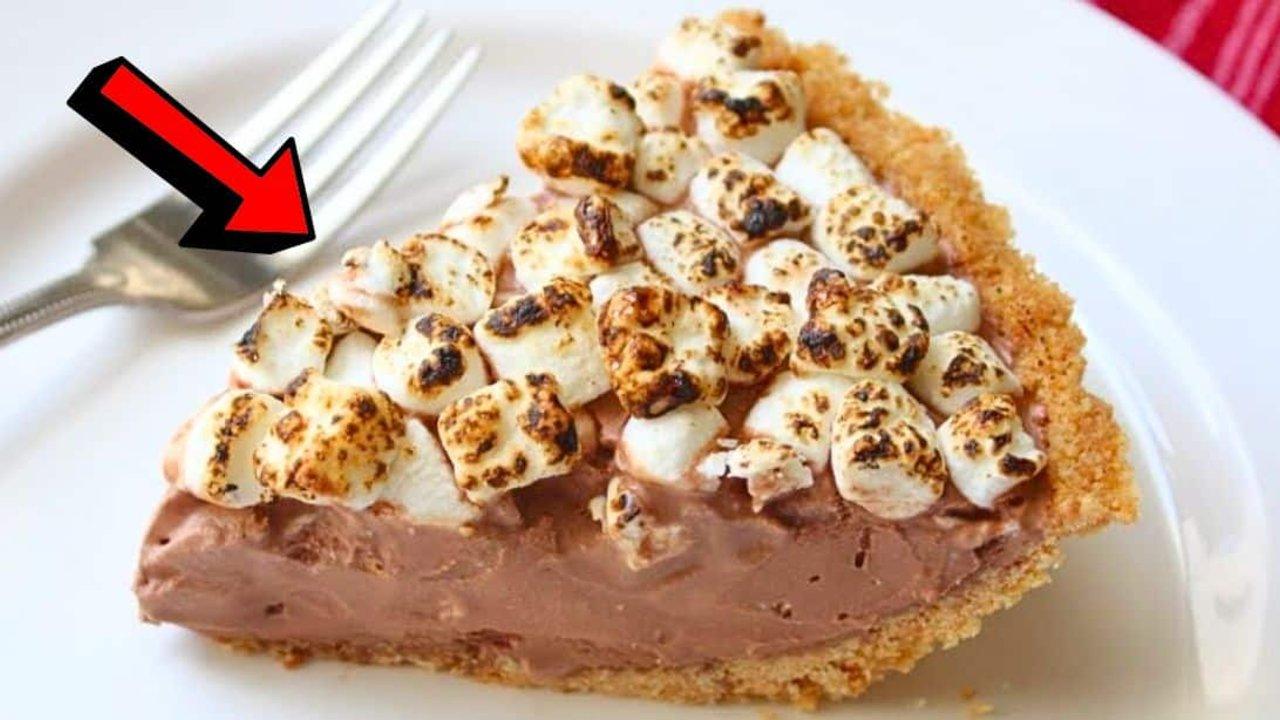 Easy 5-Ingredient Frozen S’more Ice Cream Pie Recipe