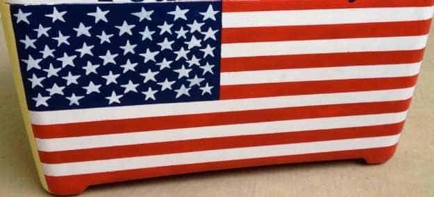 Rustic DIY Ideas With the American Flag | Patriotic Flag Country Crafts and DIY Projects for the Home and Backyard | Patriotic Painted Cooler Cover