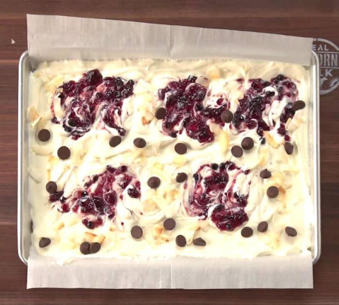 How to Make Frozen California Yogurt Bark