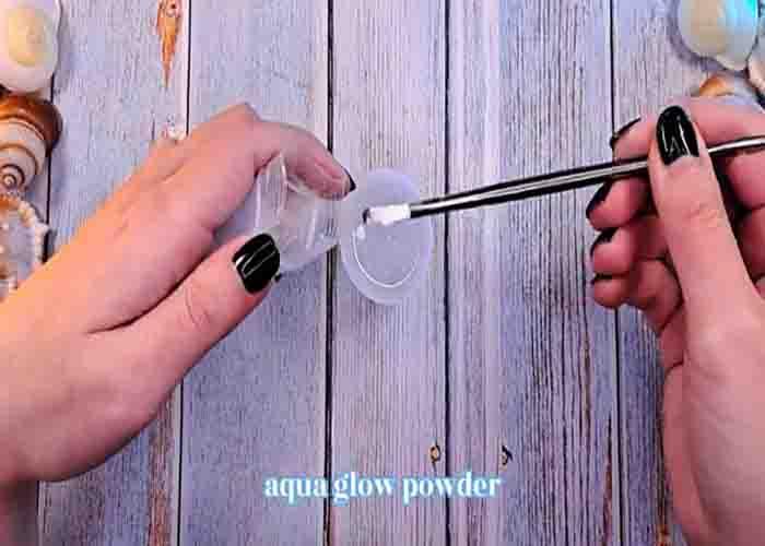Making the glow in the dark seashell filling