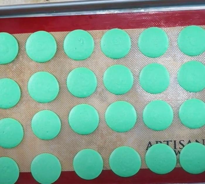 How To Make Mountain Dew Macarons | Easy Baking Recipes