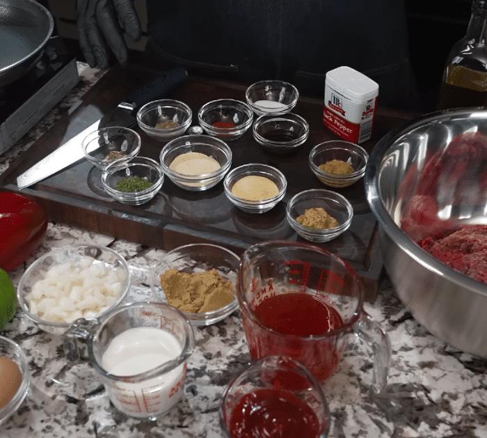 Ingredients for Crockpot Juicy Meatloaf