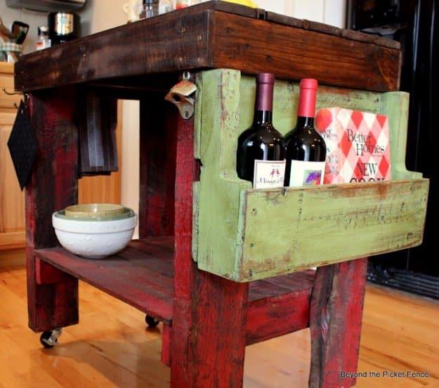 DIY Pallet Furniture Ideas - Pallet Island - Best Do It Yourself Projects Made With Wooden Pallets - Indoor and Outdoor, Bedroom, Living Room, Patio. Coffee Table, Couch, Dining Ta