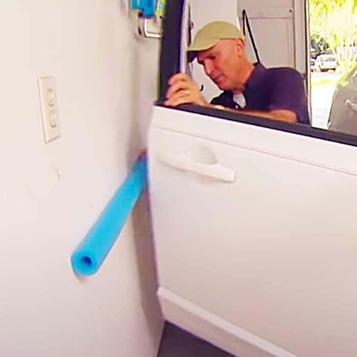 Easy Car Door Idea - Easy Car Hacks - Pool Noodle Hack