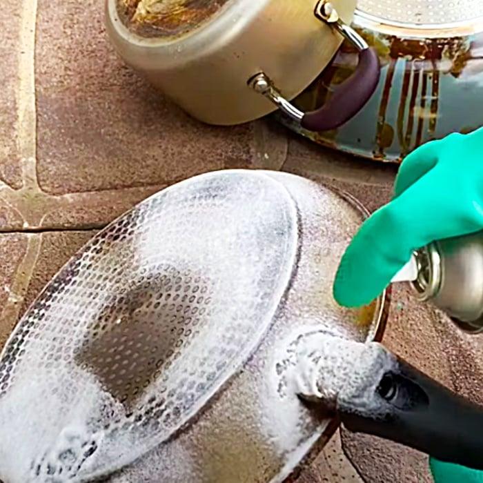 How To Clean Cookware - How To Clean Off Burned Grease - DIY Cleaning Methods