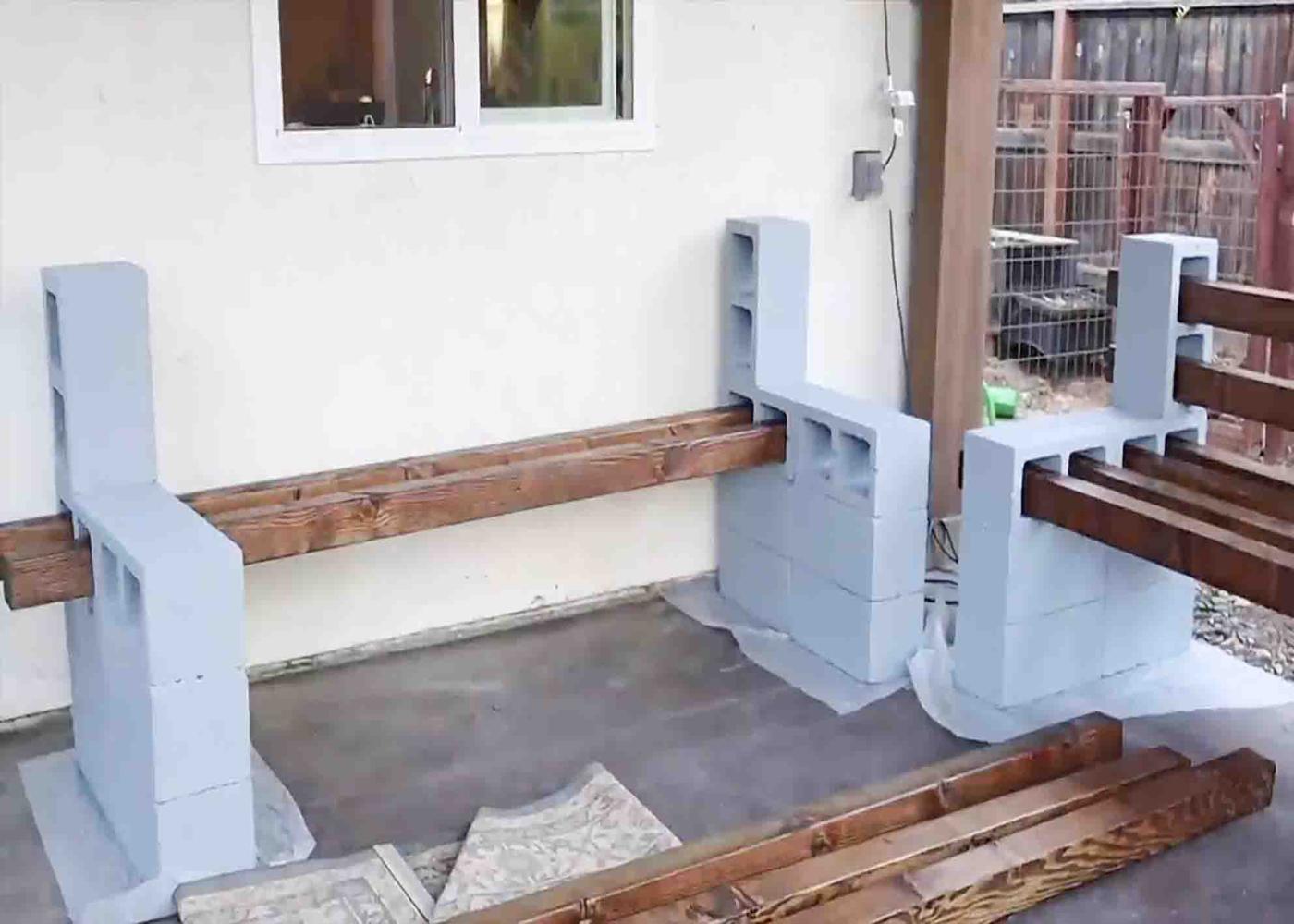 Assembling the DIY cinder block bench