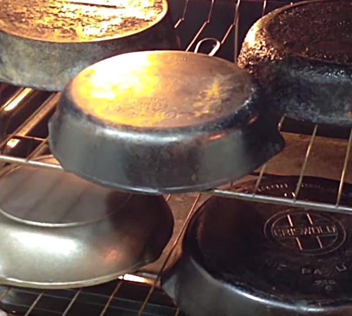 How to clean season and maintain a cast-iron skillet with Crisco