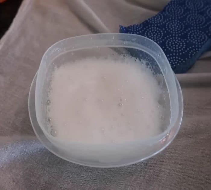 How To Clean Frying Pan With Baking Soda