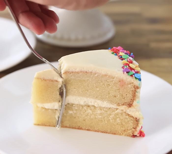 How to Make Vanilla Birthday Cake