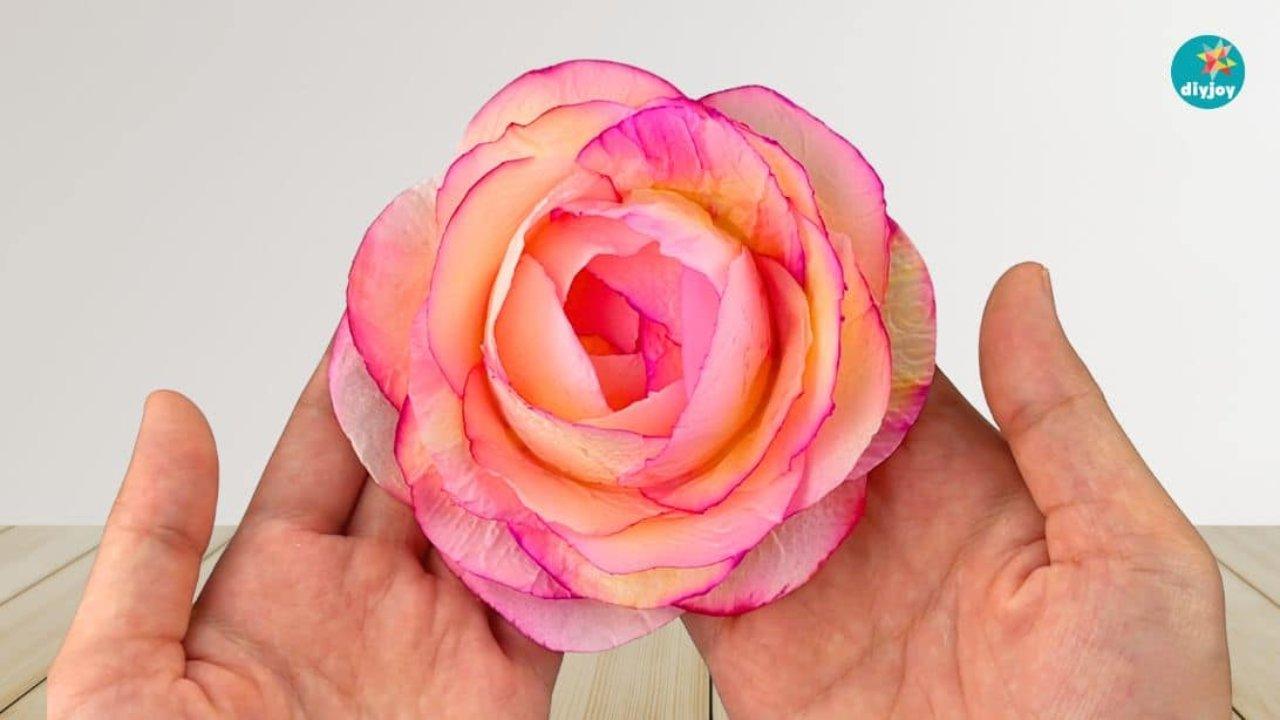 Toilet Paper Flowers Tutorial — easy step-by-step DIY tutorial.