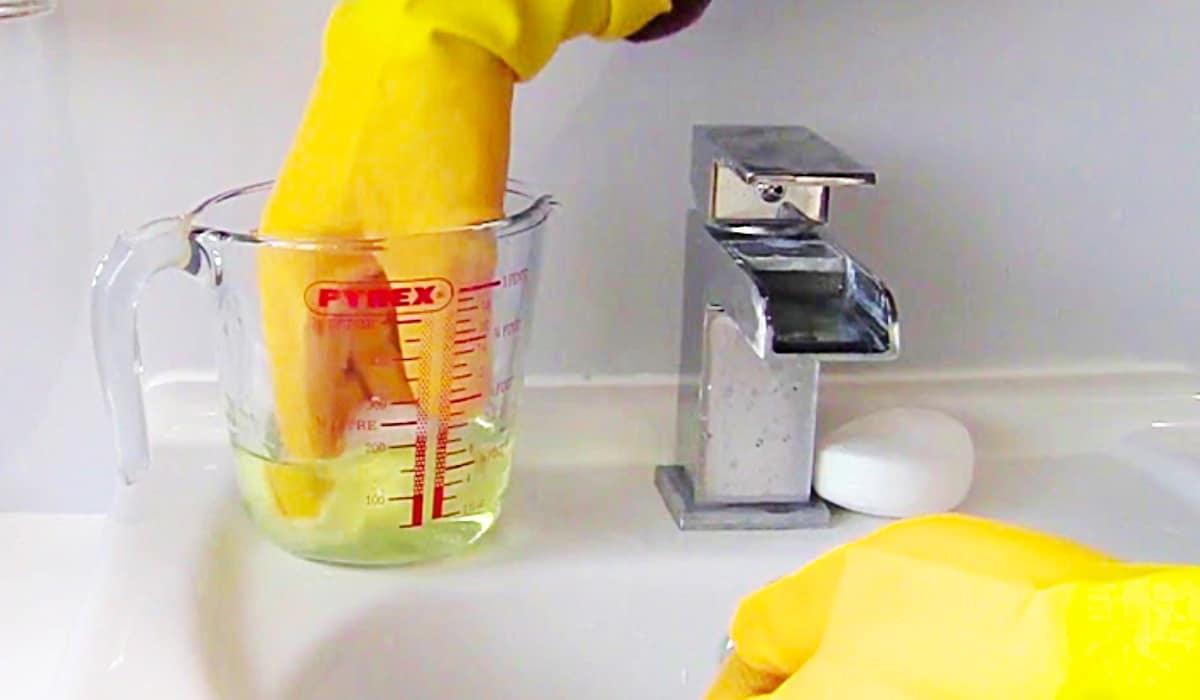 How To Clean Mold From Silicone Caulk