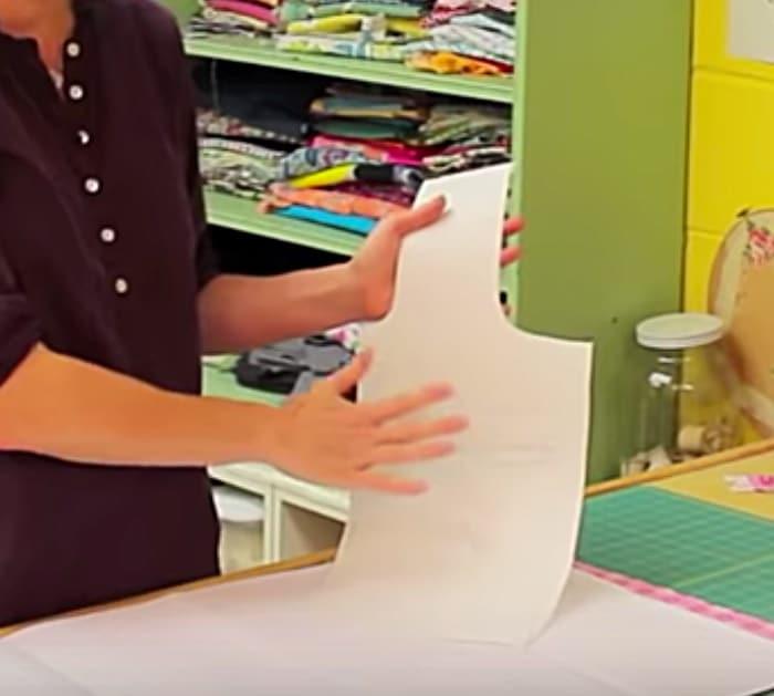 Learn to sew a DIY Tote bag using a drop cloth from the hardware store