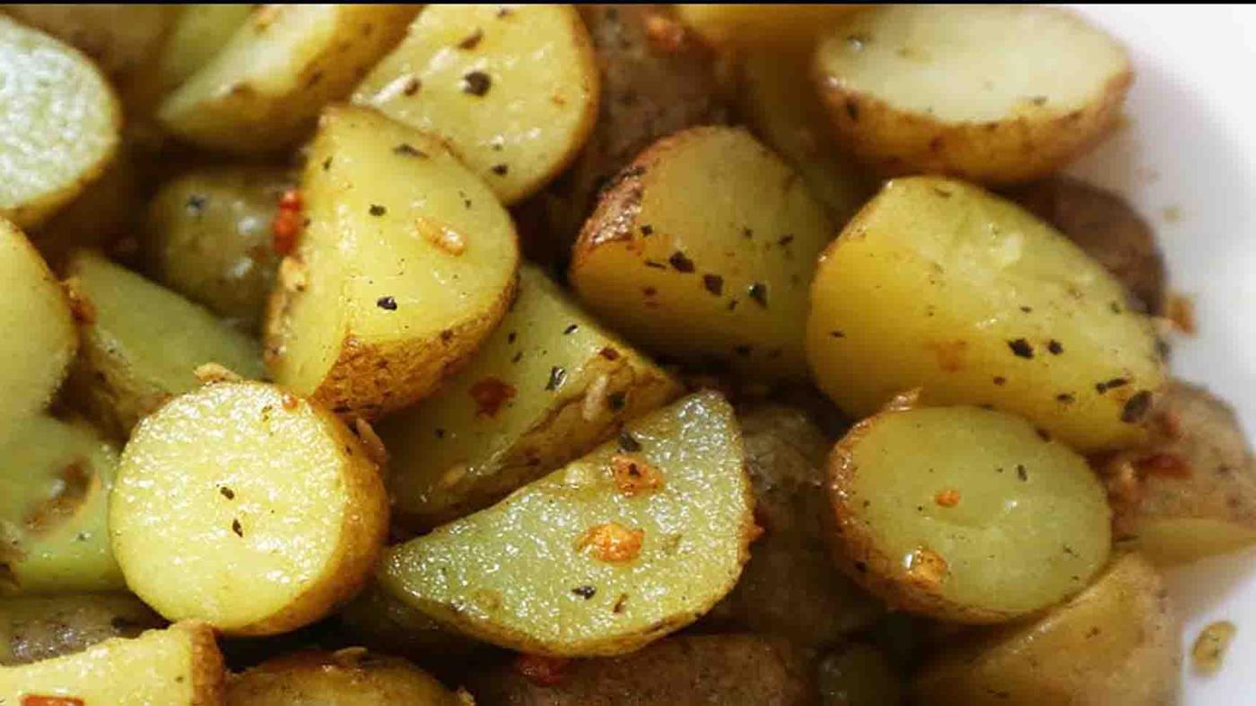 Easy Butter Garlic Potatoes Recipe