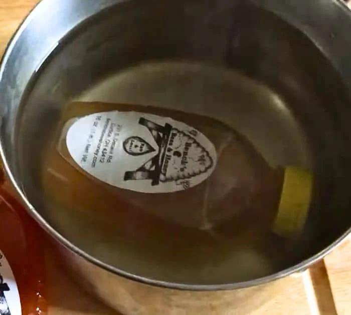 Easy Way to Decrystallize Honey in Water