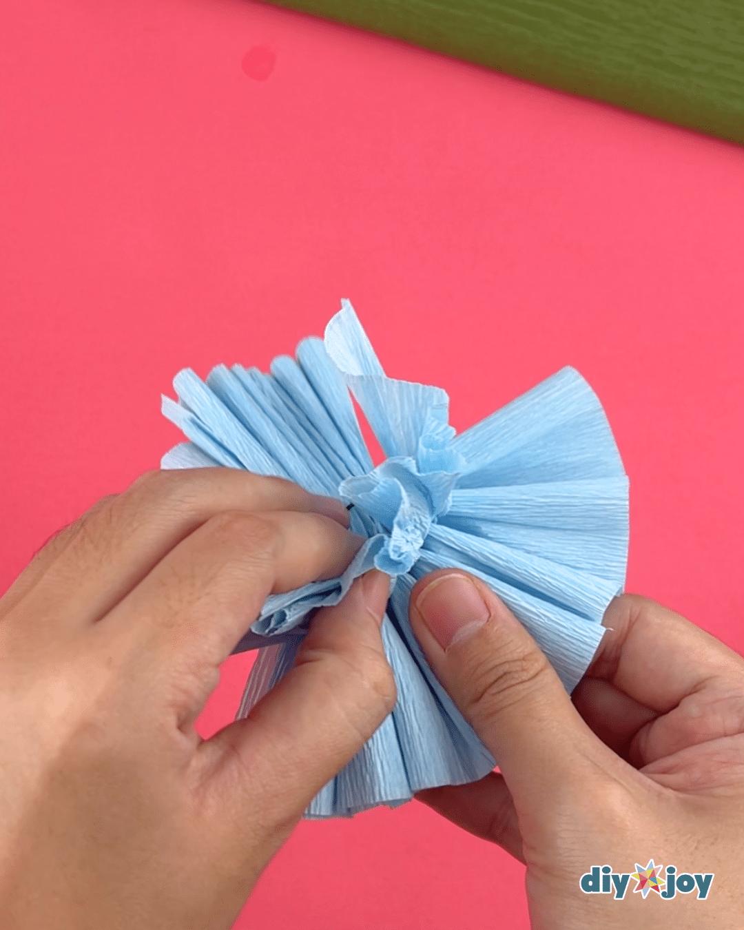 Homemade Round Crepe Paper Flowers — paper flowers easy
