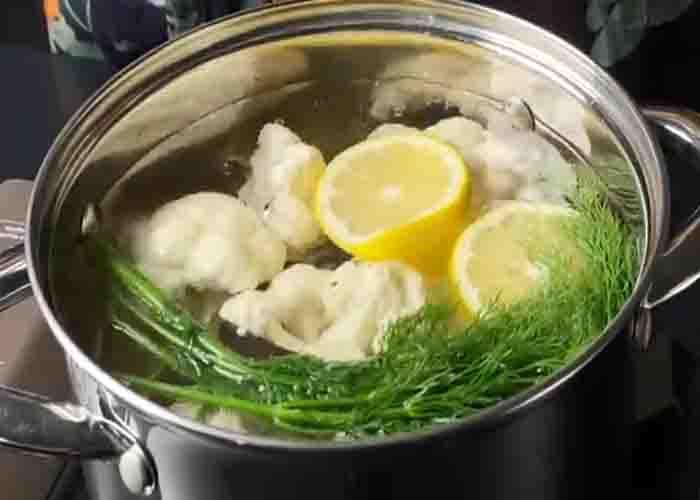 Boiling the cauliflower for the casserole recipe