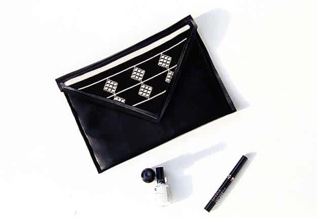 Fun DIY Projects for Teen Girls to Make & to Sell - DIY Leather Clutch Tutorial - DIY Projects & Crafts by Sueeye #diy #quickcrafts #crafts #easycraftss