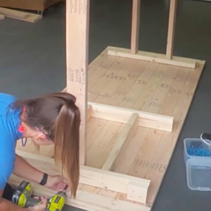 Easy Farmhouse Table - Homemade Furniture - How To Make A Dinner Table