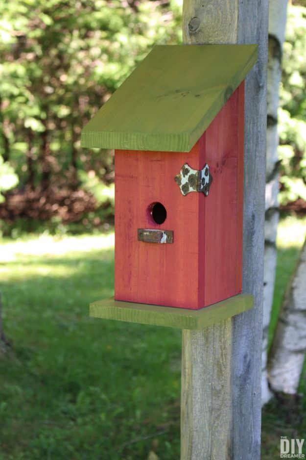 DIY Bird Houses - DIY Nail-Less Screw-Less And Glue-Less Birdhouse - Easy Bird House Ideas for Kids and Adult To Make - Free Plans and Tutorials for Wooden, Simple, Upcyle Designs,