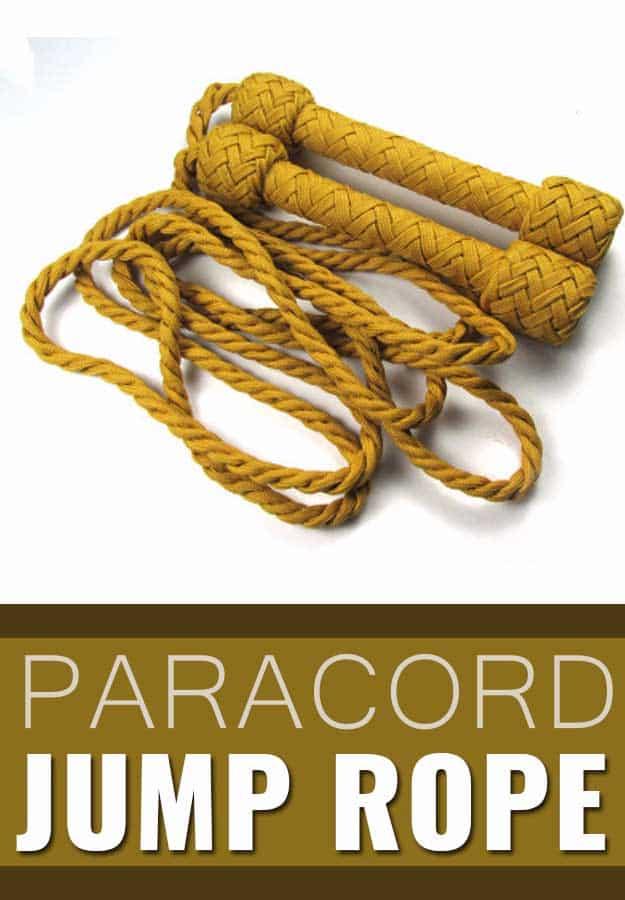 Awesome Crafts for Men and Manly DIY Project Ideas Guys Love - Fun Gifts, Manly Decor, Games and Gear. Tutorials for Creative Projects to Make This Weekend | Paracord Jump Rope #di