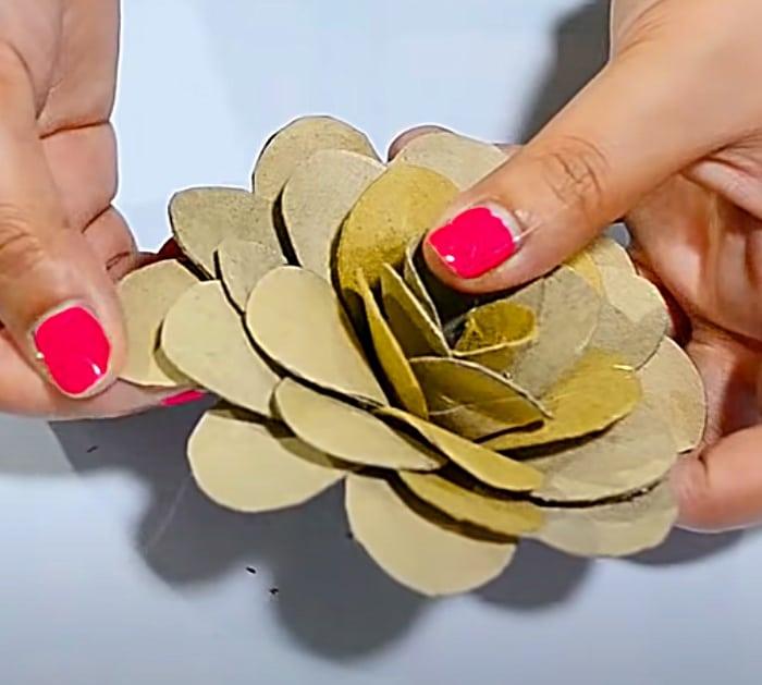Make Cardboard Flowers With Empty Toilet Rolls