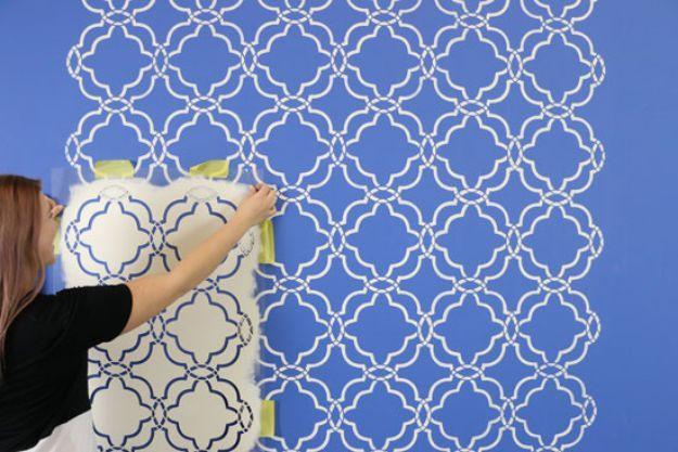 Trellis Wallpaper Pattern using Stencils, a simple weekend project and a budget friendly way to update the space