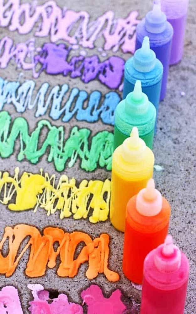 Outdoors Kids Art Projects - DIY Sidewalk Spray Chalk - DIY Projects & Crafts by Sueeye at