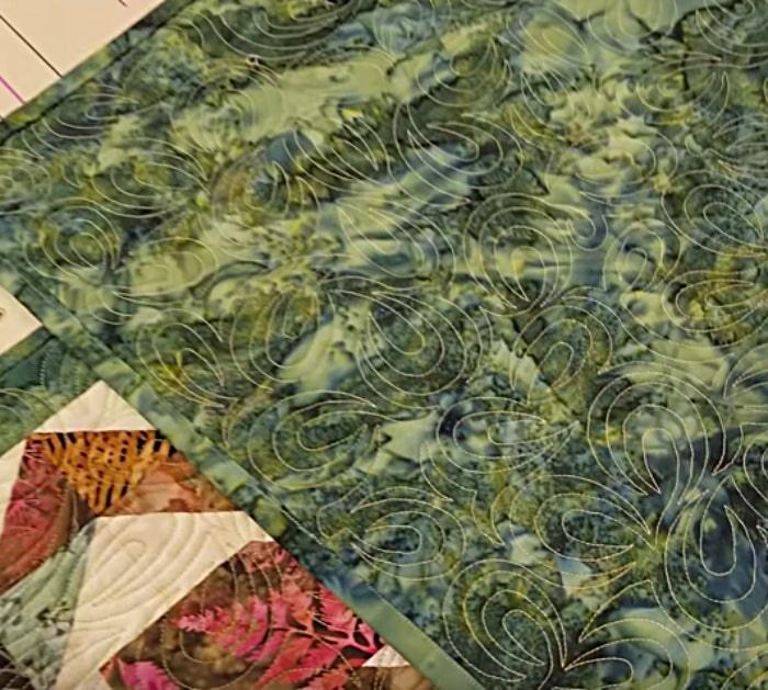 Learn to make a quilted Autumn table runner