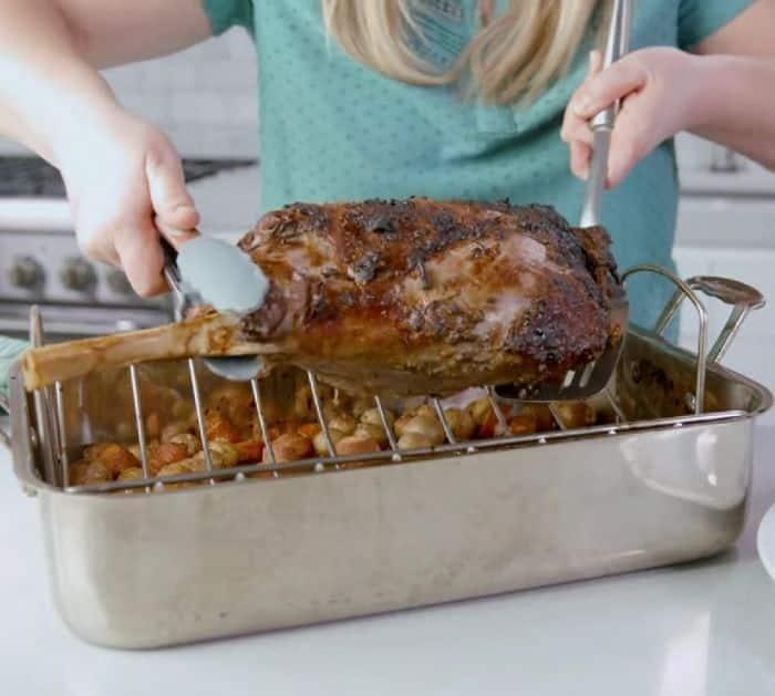 How To Make Roasted Lamb Leg