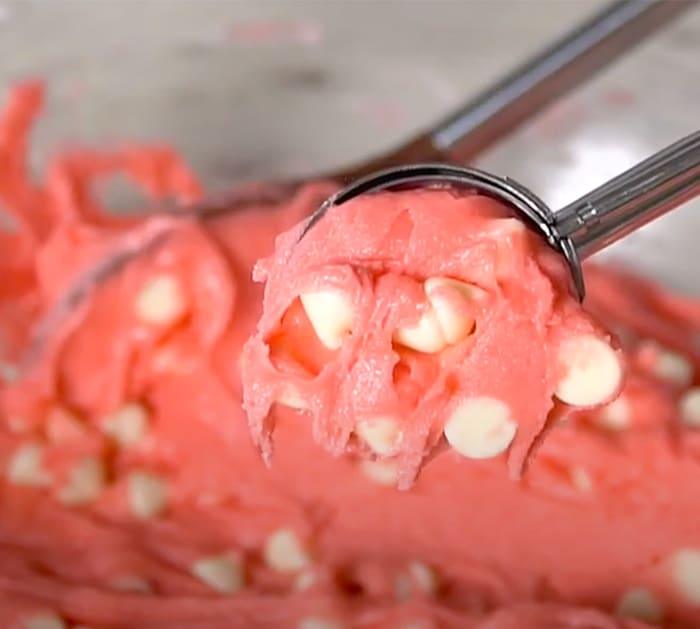 Strawberry White Chocolate Chip Cookies Recipe | Easy Baking Recipes