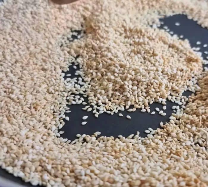 No-Bake 2-Ingredient Crunchy Bars Recipe