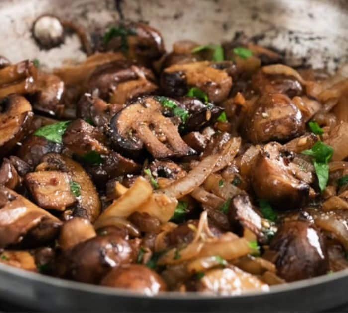 How To Make Stir-Fried Mushrooms And Onions