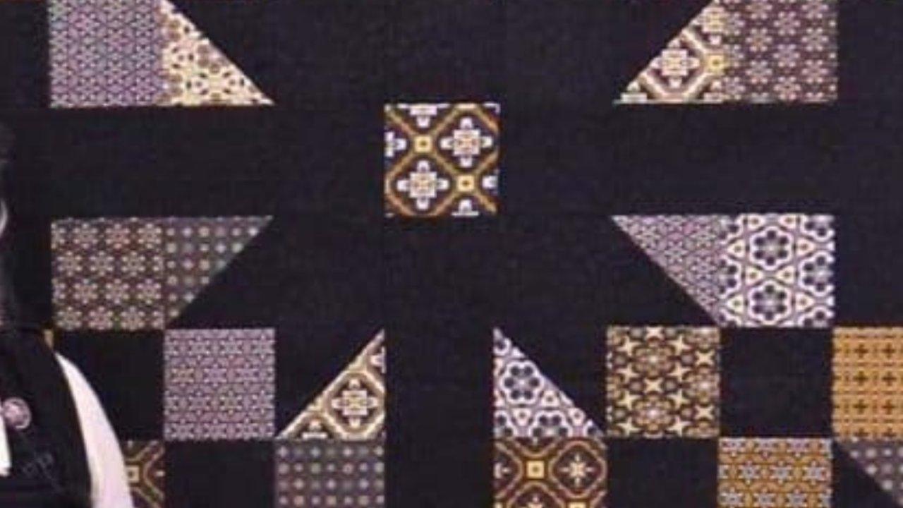 Easy Oklahoma Quilt Using Charm Squares