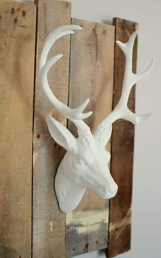 DIY Farmhouse Painted Deer Head, a joanna gaines inspired gift worth trying this season and a fresh take on a classic idea