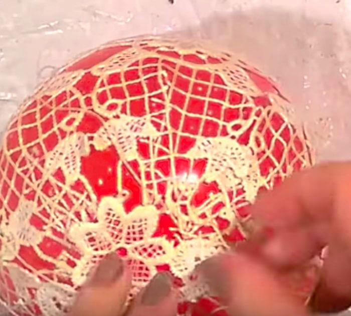 pieces of old, cotton lace (eg curtains) glue PVA balloon white thread led lights