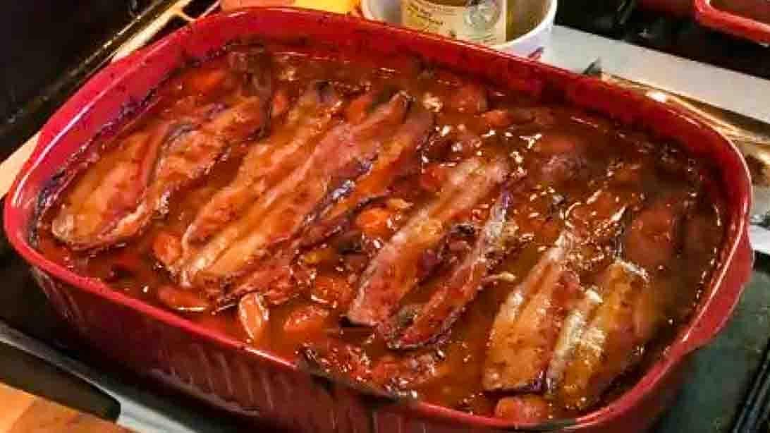 Old-School Meaty BBQ Baked Beans
